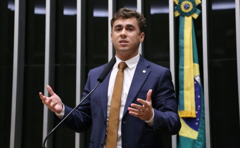Deputado aponta censura em vídeo e responsabiliza artista por áudio removido